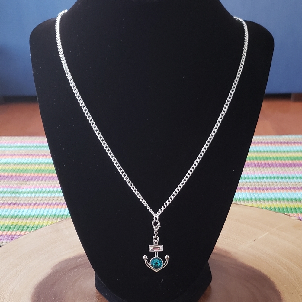 Swarovski Pendant, Silver Plated Chain NECKLACE